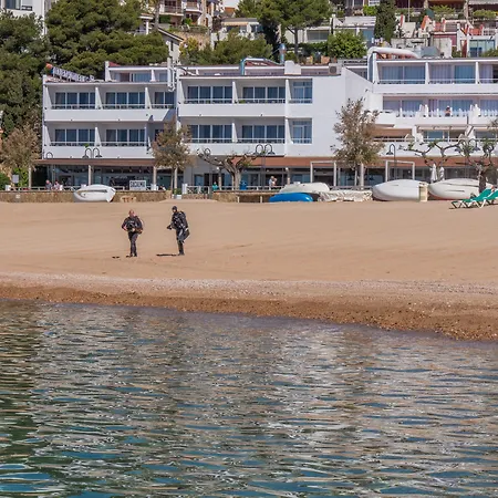 Golden Mar Menuda Τόσα ντε Μαρ