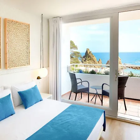 Golden Mar Menuda Hotel